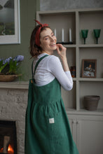 Load image into Gallery viewer, 100% Linen French Apron in Pine Green