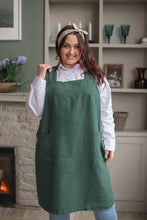 Load image into Gallery viewer, 100% Linen Japanese Apron in Pine Green
