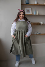 Load image into Gallery viewer, 100% Linen Cottage Dress Apron in Thyme