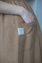 Load image into Gallery viewer, 100% Linen Cottage Dress Apron in Caramel