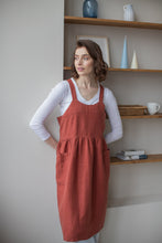 Load image into Gallery viewer, 100% Linen French Apron in Terracotta