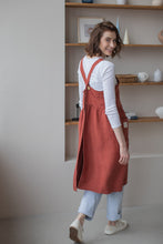 Load image into Gallery viewer, 100% Linen French Apron in Terracotta