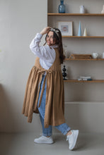 Load image into Gallery viewer, 100% Linen Cottage Dress Apron in Caramel