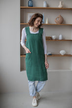 Load image into Gallery viewer, 100% Linen Japanese Apron in Pine Green