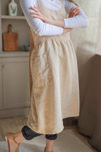 Load image into Gallery viewer, 100% Linen French Apron in Ecru