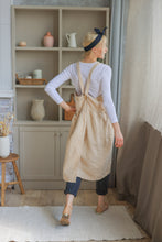 Load image into Gallery viewer, 100% Linen French Apron in Ecru