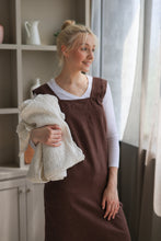 Load image into Gallery viewer, 100% Linen Japanese Apron in Chocolate