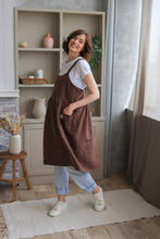Load image into Gallery viewer, 100% Linen French Apron in Chocolate