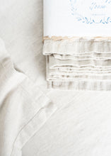Load image into Gallery viewer, 100% Linen Classic Napkins in Natural - Set of 4