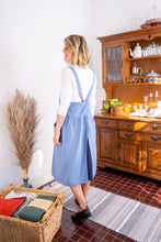 Load image into Gallery viewer, 100% Linen French Apron in Sky Blue