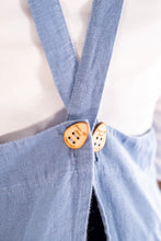 Load image into Gallery viewer, 100% Linen French Apron in Sky Blue