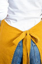 Load image into Gallery viewer, 100% Linen Italian Apron in Mustard Yellow