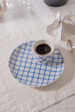 Load image into Gallery viewer, 100% Linen Placemats in Simple White