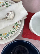 Load image into Gallery viewer, Linen Coasters - Vintage Red - Set of 4