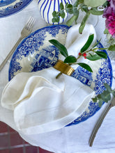 Load image into Gallery viewer, 100% Linen Classic Napkins in Simply White - Set of 4
