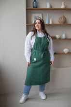 Load image into Gallery viewer, 100% Linen Italian Apron in Pine Green