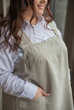 Load image into Gallery viewer, 100% Linen Japanese Apron in Natural
