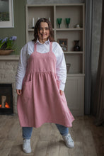 Load image into Gallery viewer, 100% Linen French Apron in Pink
