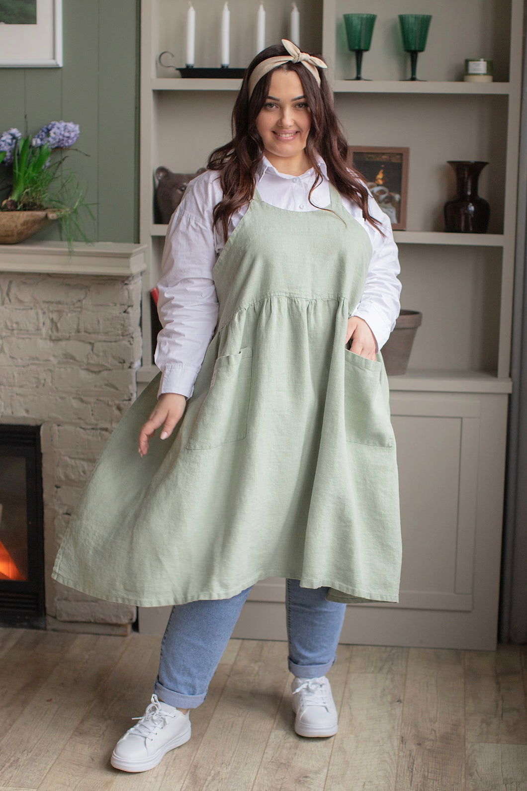 100% Linen French Apron in Sage
