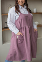 Load image into Gallery viewer, 100% Linen French Apron in Lavender
