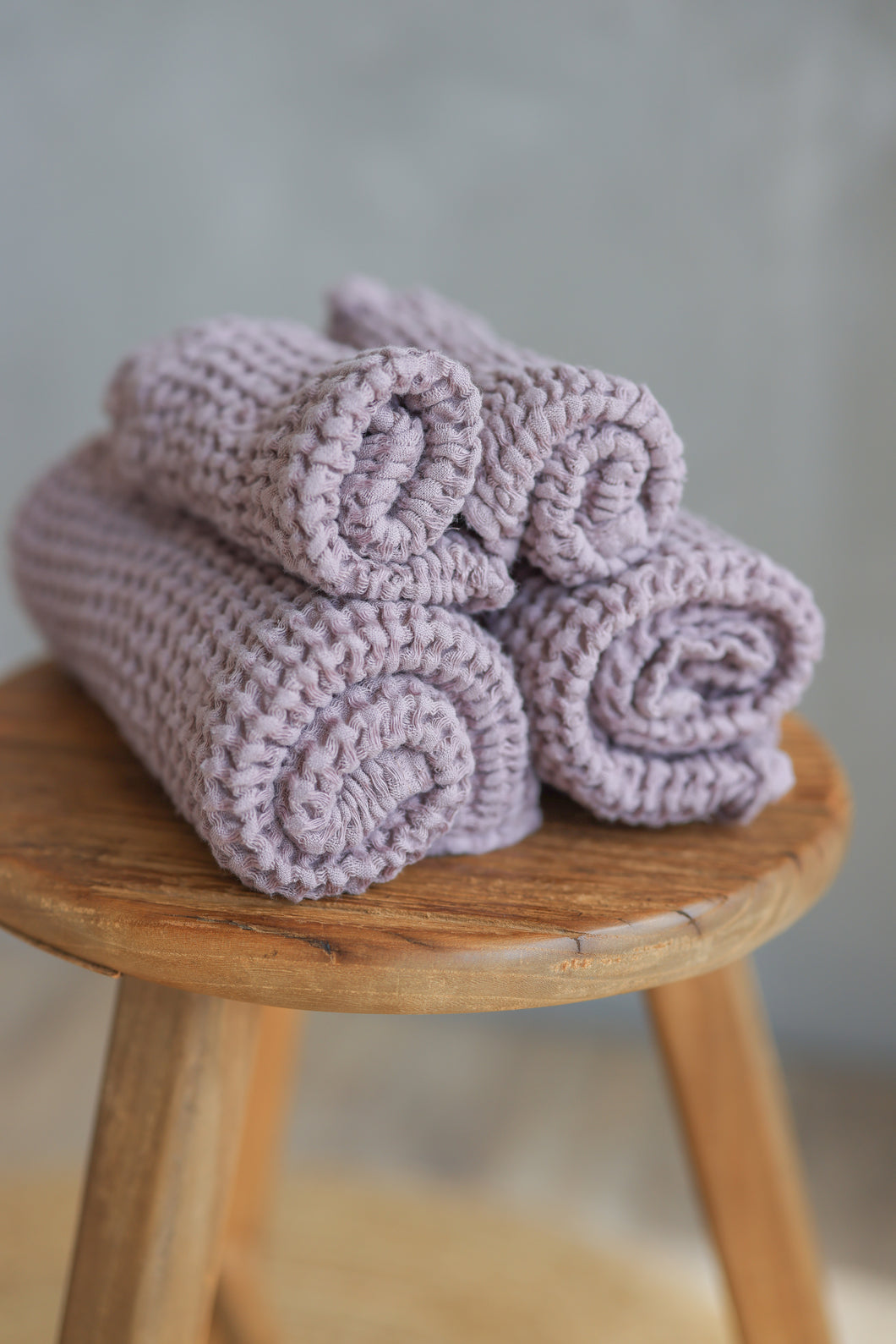 Linen Waffle Hand Towel in Lilac