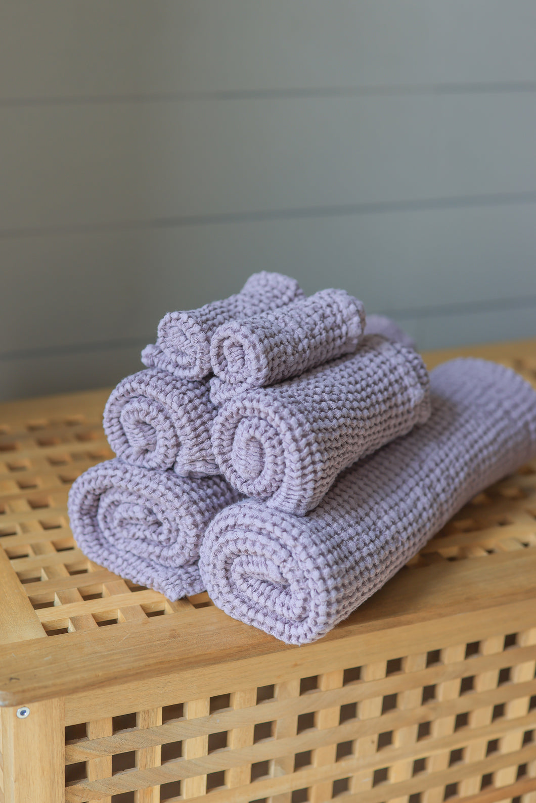 Linen Waffle Bath Towel in Lilac