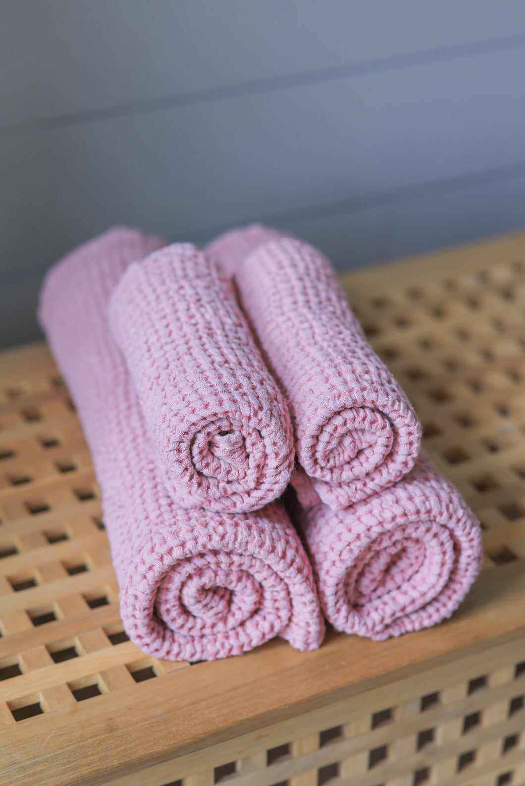 Linen Waffle Bath Towel in Rose
