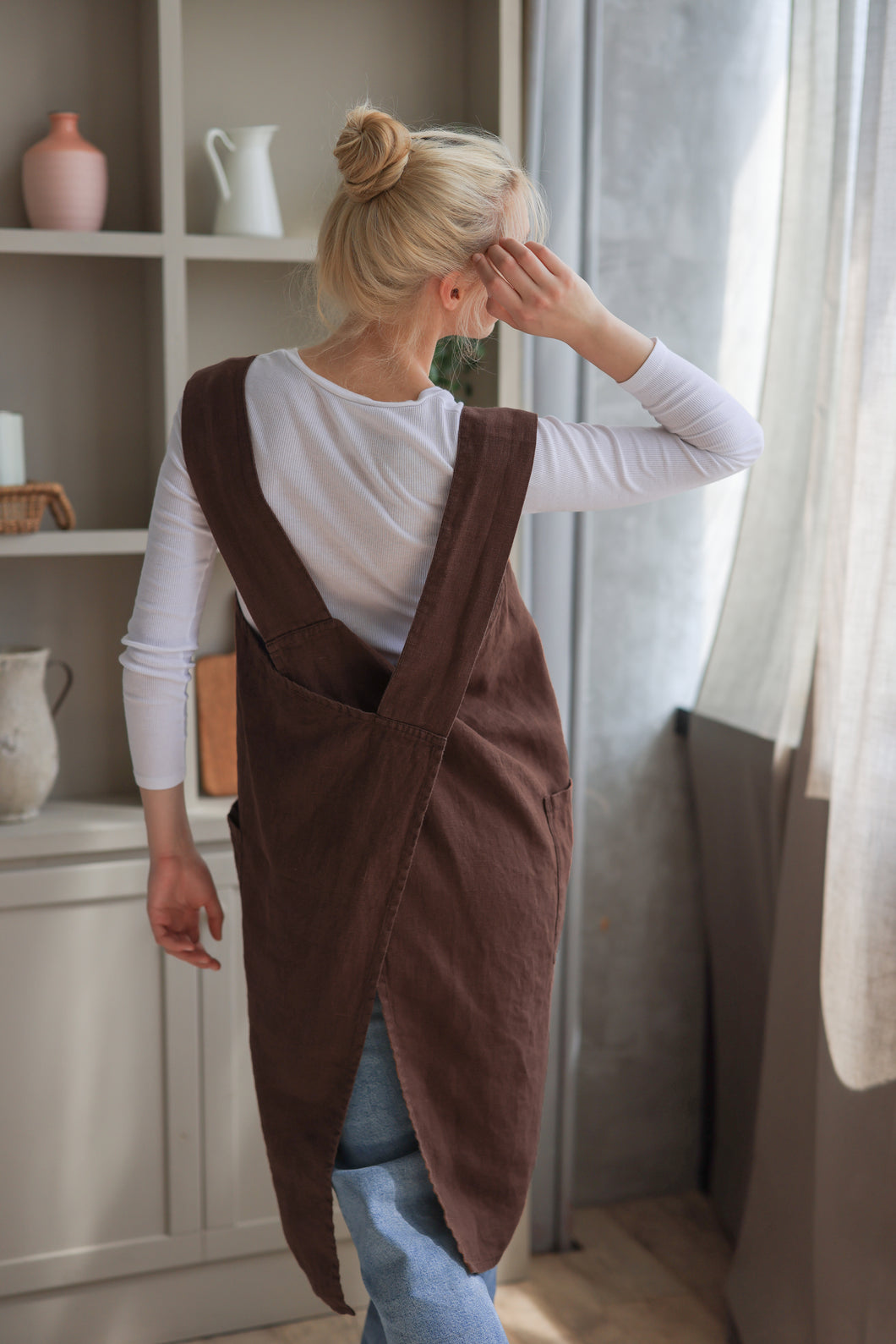 100% Linen Japanese Apron in Chocolate