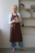 Load image into Gallery viewer, 100% Linen Italian Apron in Chocolate
