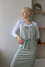 Load image into Gallery viewer, 100% Linen Italian Apron in Sage
