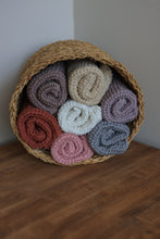 Load image into Gallery viewer, Linen Waffle Hand Towel in Rose
