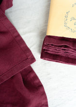 Load image into Gallery viewer, 100% Linen Classic Napkins in Bordeaux - Set of 4

