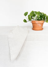 Load image into Gallery viewer, 100% Linen Classic Napkins in Natural - Set of 4

