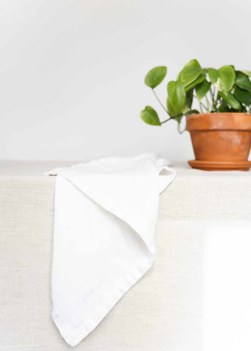 100% Linen Classic Napkins in Simply White - Set of 4