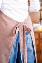Load image into Gallery viewer, 100% Linen Italian Apron in Mauve
