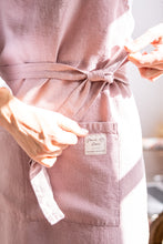Load image into Gallery viewer, 100% Linen Italian Apron in Oyster Rose
