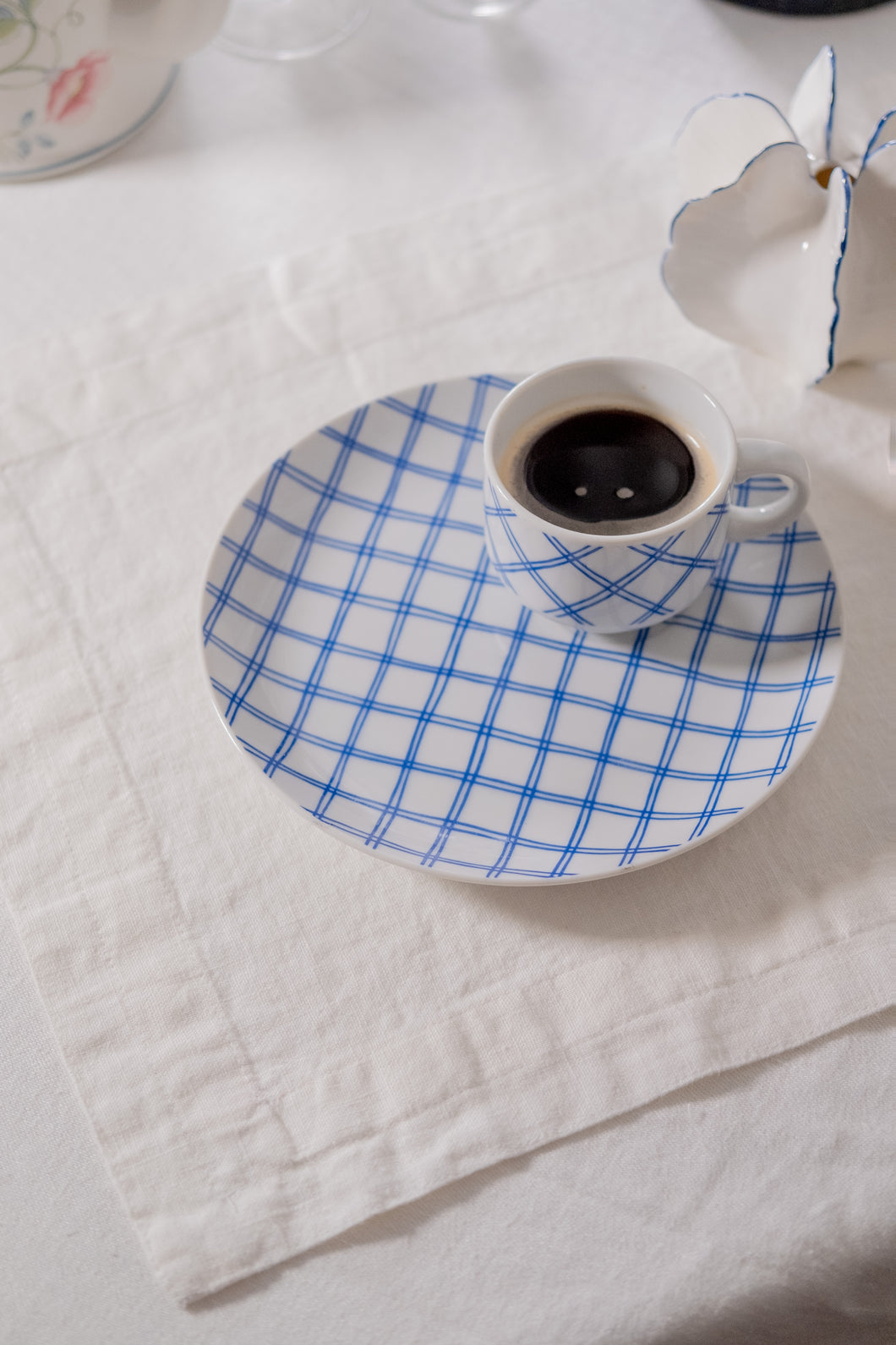 100% Linen Placemats in Simple White